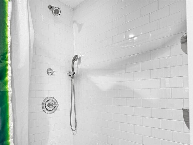 Building Photo - 7 Sanborn Terrace