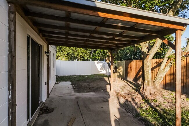 Building Photo - 11183 Galvin Dr