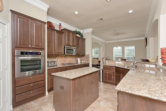 Building Photo - 1606 Locksley Ln