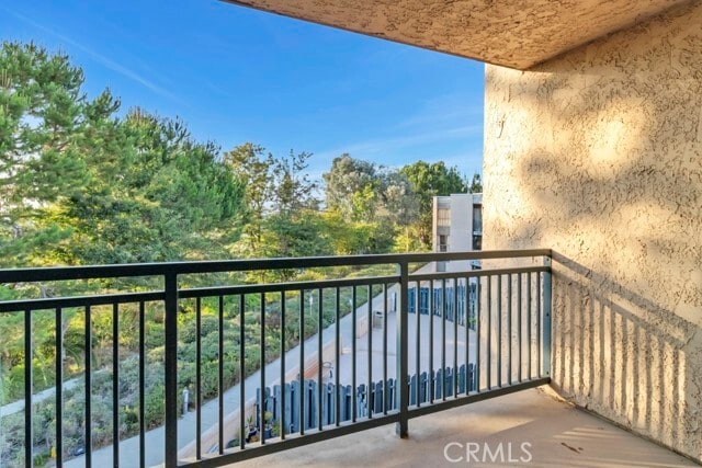 Building Photo - 4499 Via Marisol Via