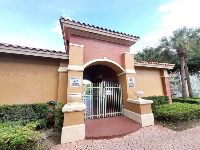 Building Photo - 6141 NW 115th Pl