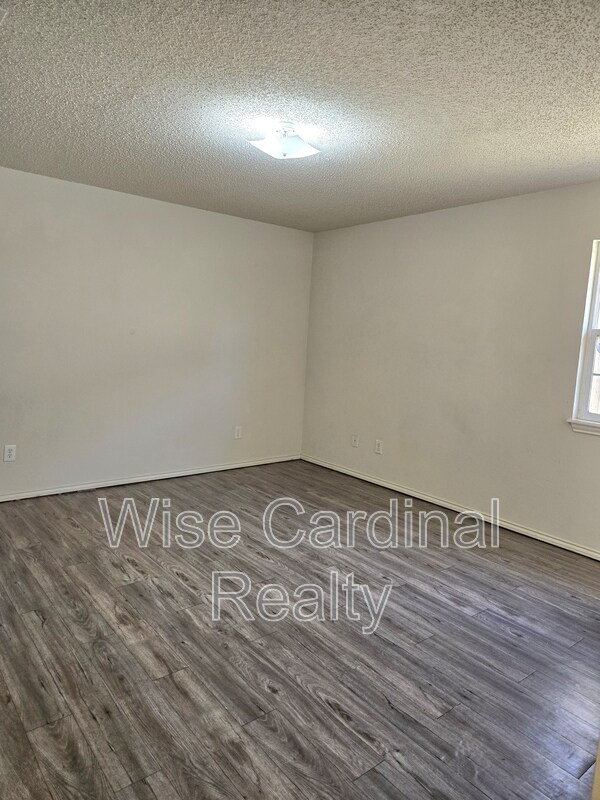 Building Photo - 5120 Aberdeen Ave