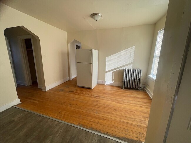 Building Photo - 7029 S Indiana Ave