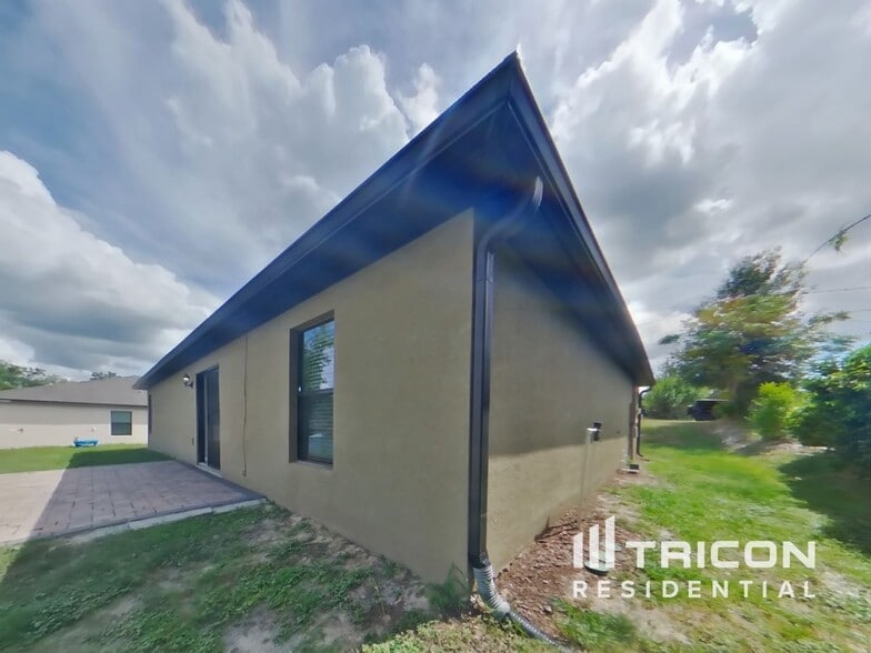 Building Photo - 866 N Fairbanks Dr