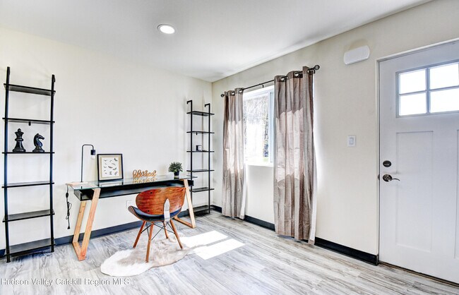 Building Photo - 9 Moka Pl