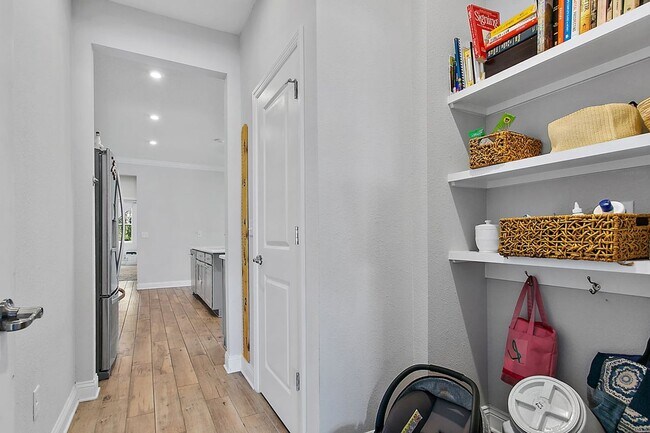 Building Photo - Newer Home in Wildlight!