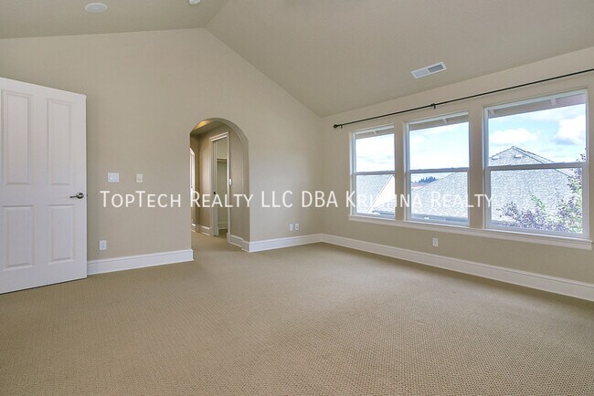 Building Photo - 12649 NW Bayonne Ln