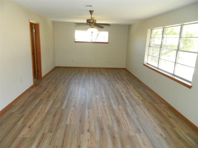 Building Photo - 203 N Main St