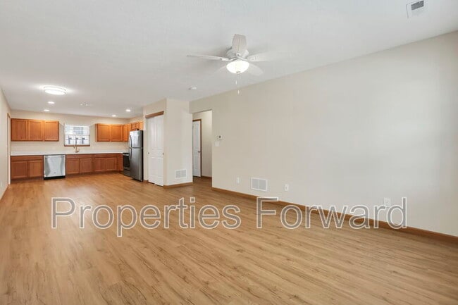 Building Photo - 4303 Dudley Ave
