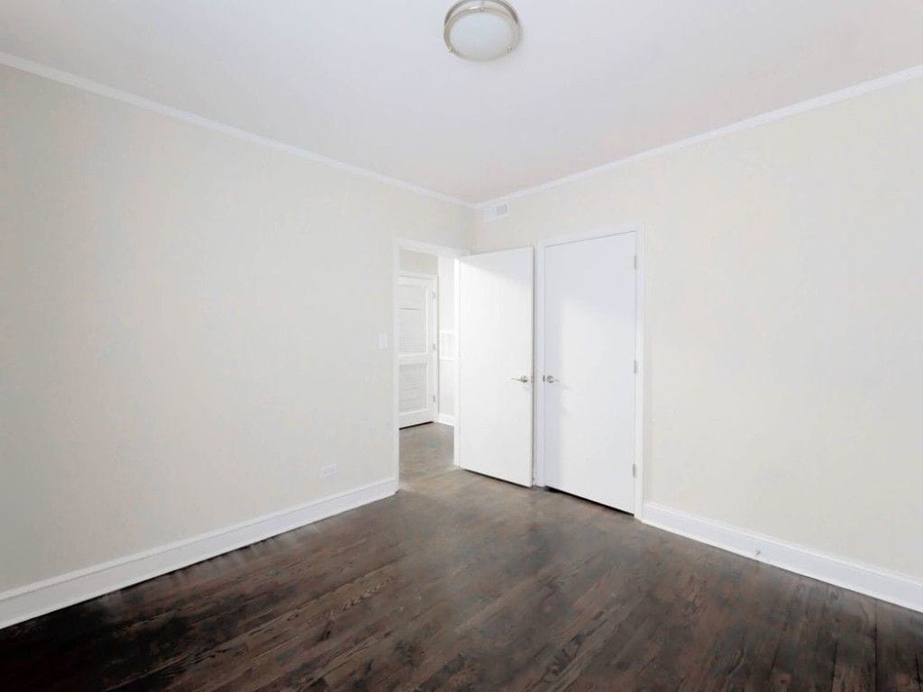 Building Photo - 3249 N Damen Ave