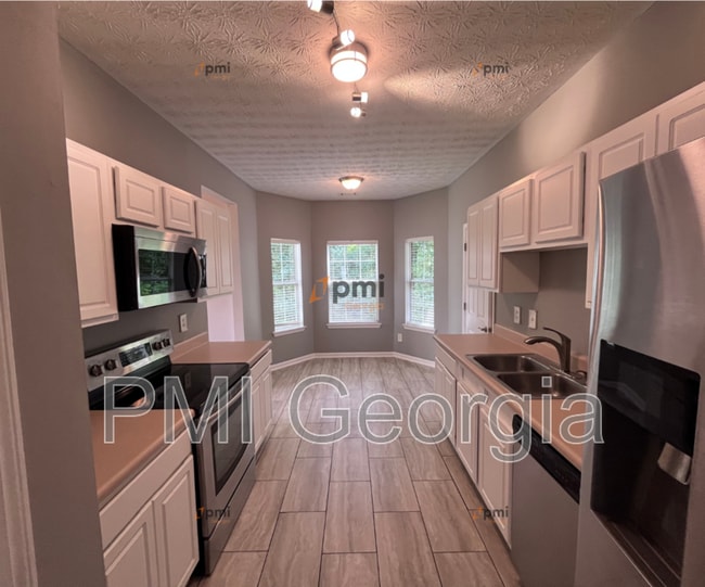 Building Photo - 224 Autumn Ridge Dr