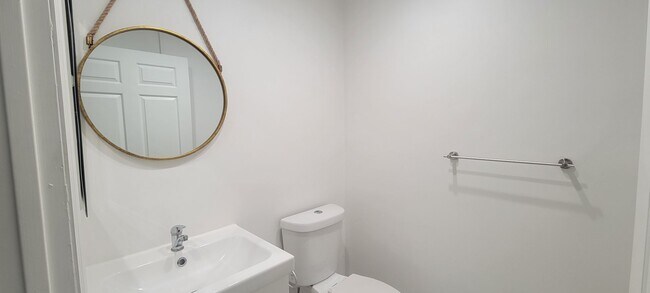 Building Photo - Welcome to our stunning 1-bedroom, 1.5-bat...