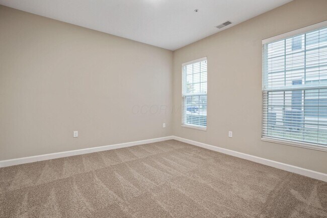Building Photo - 5119 Foxtail Pine St
