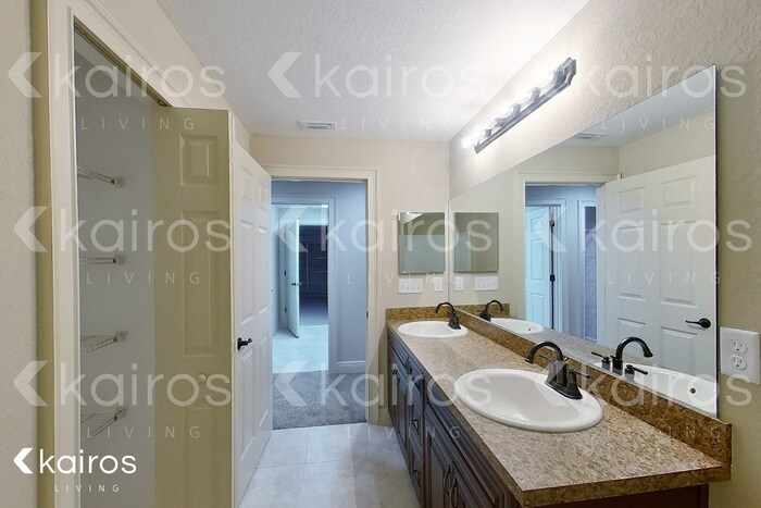 Building Photo - 13511 SE 55th Ave