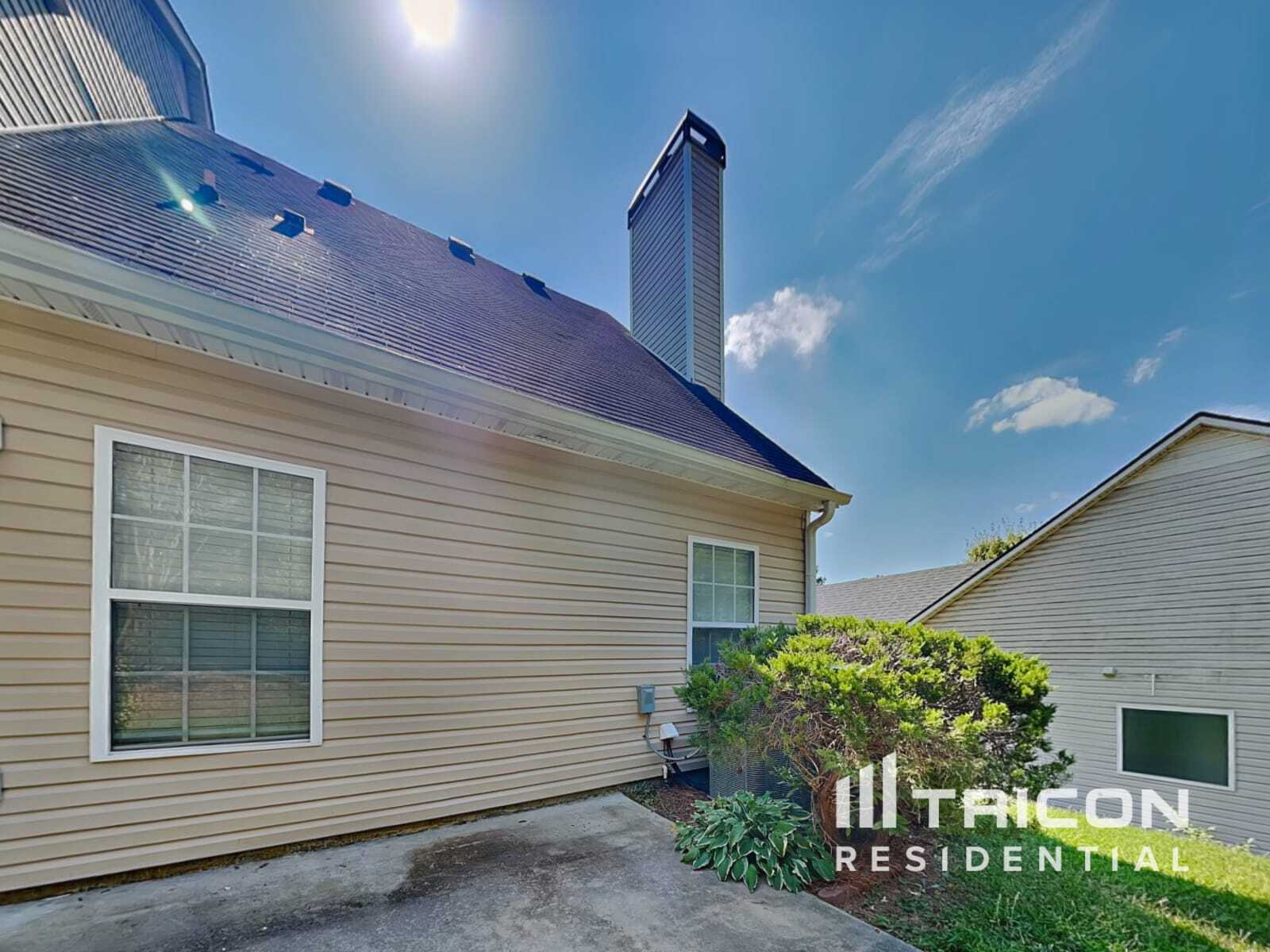 Building Photo - 2309 Swan Lake Ct
