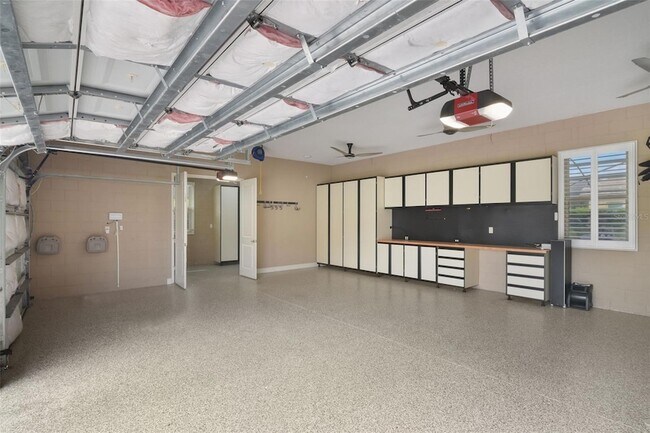 Building Photo - 5800 Marleon Dr