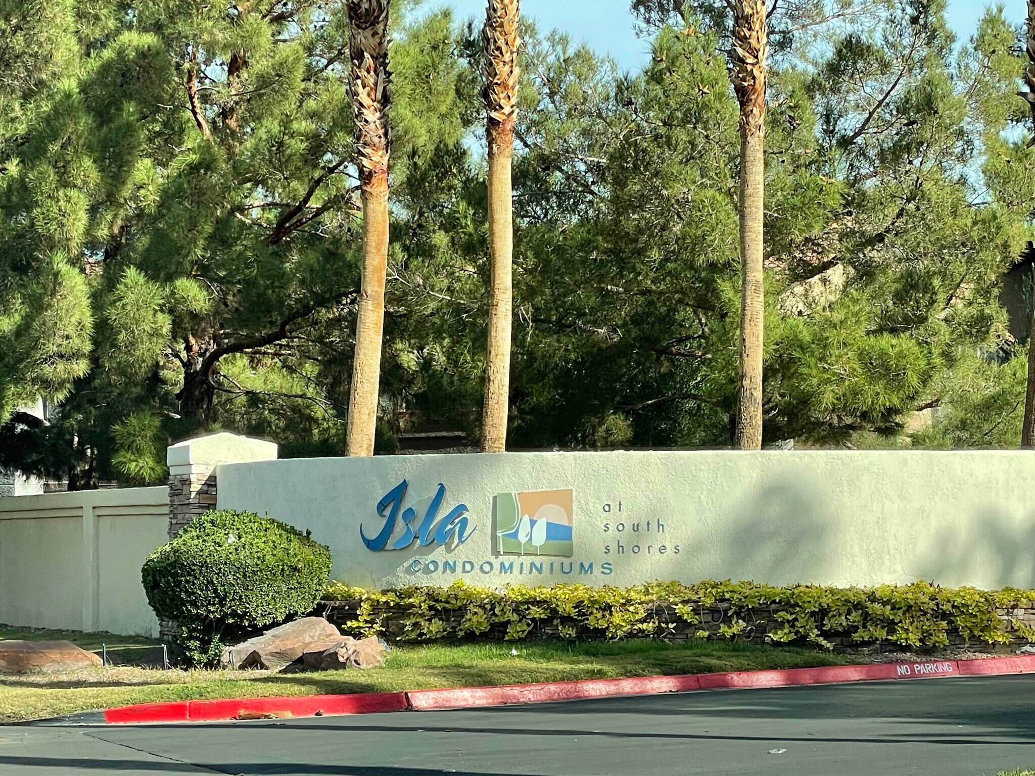 Building Photo - 2111 Sealion Dr