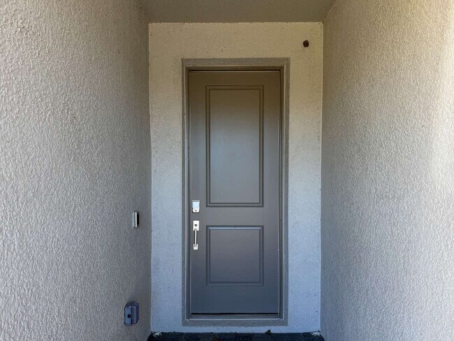 Building Photo - 11470 Burgundy Dr