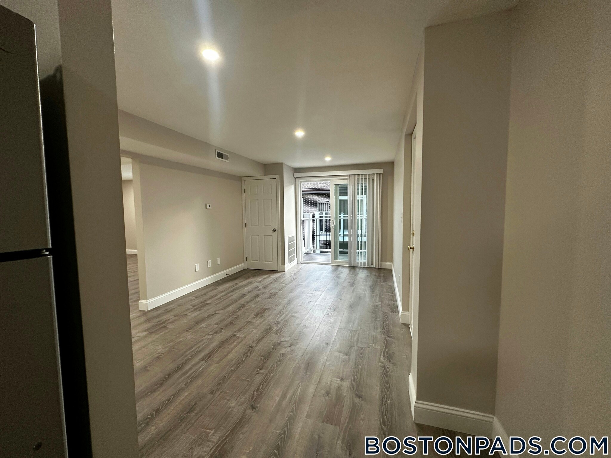Building Photo - 25 Kenmar Dr