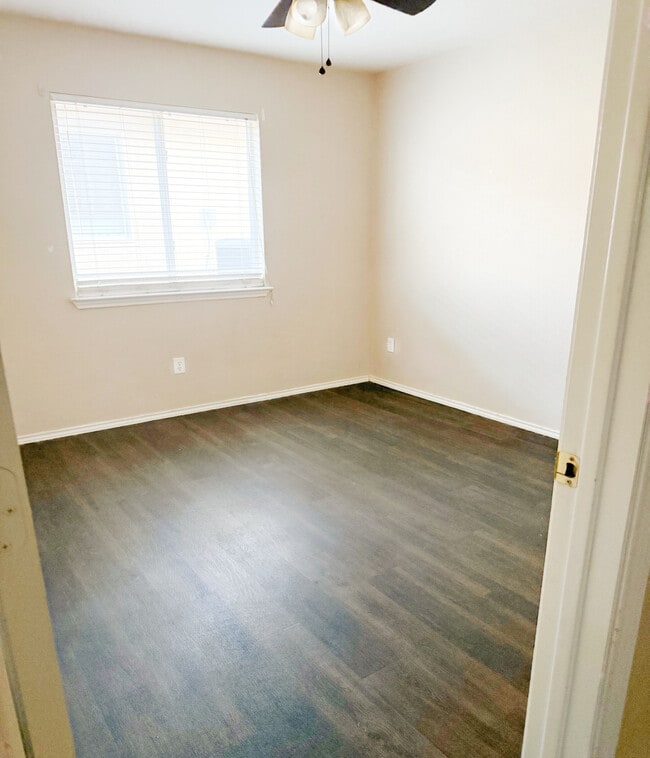 Building Photo - 4603 Causeway Ct