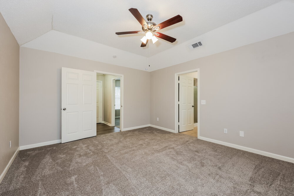 Building Photo - 4117 Mediterranean Dr