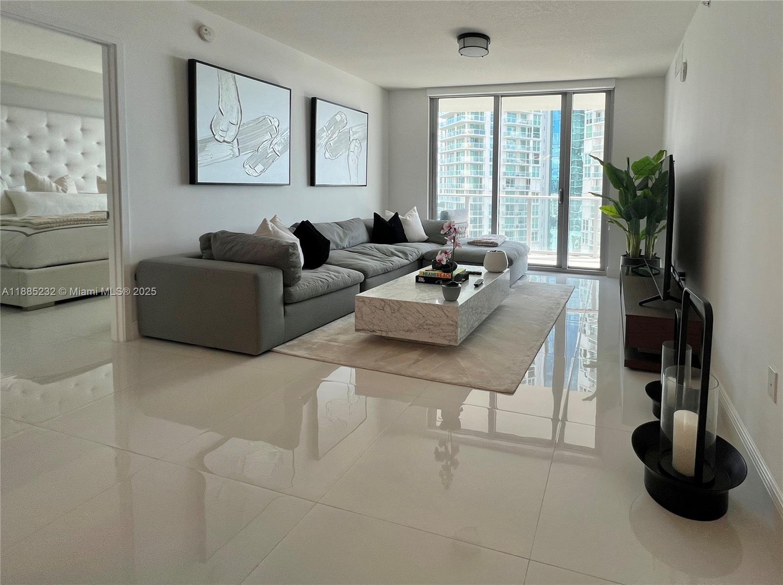 Building Photo - 300 Sunny Isles Blvd