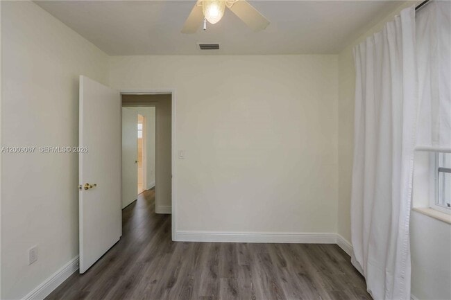 Building Photo - 8035 SW 63rd Pl