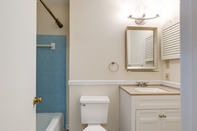 Building Photo - Beautiful Midlothian Rental in Prime Location! ***Available Early-Mid February***