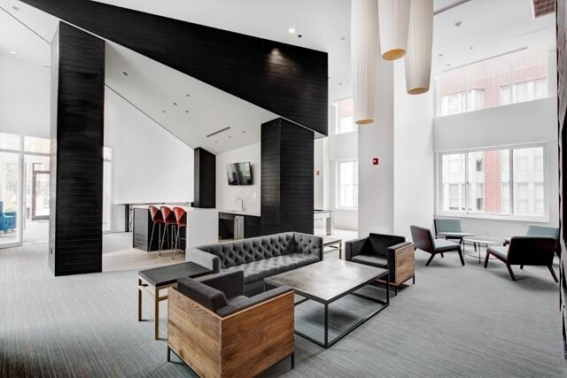 Building Photo - 1125 Maxwell Ln