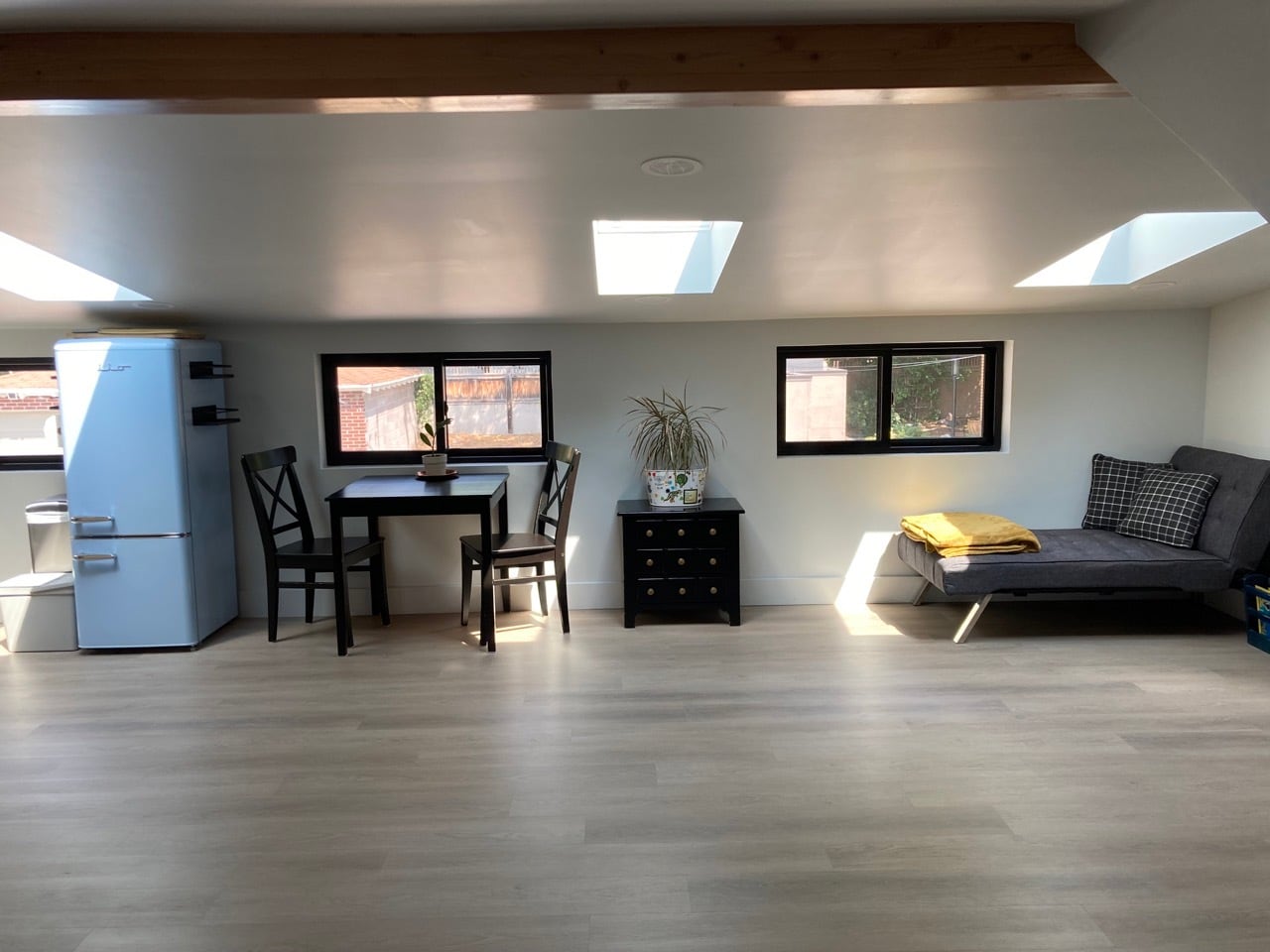 Building Photo - 1021 S 1000 E