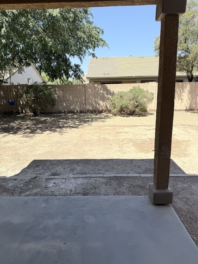 Building Photo - POWER/RAY 4 BEDROOM IN GATEWAY VILLGAE IN ...