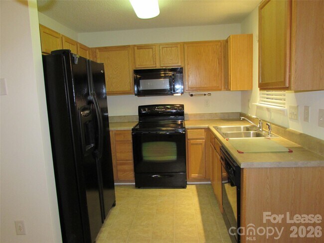 Building Photo - 167 Portstown Way