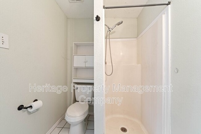 Building Photo - 801 Rittiman Rd