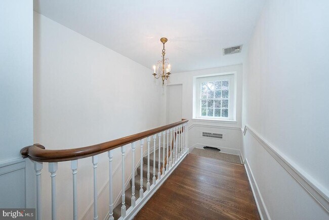 Building Photo - 55 Wistar Rd