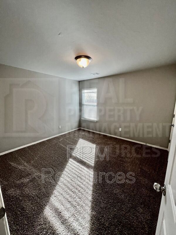 Building Photo - 2940 Cider Mill Ln