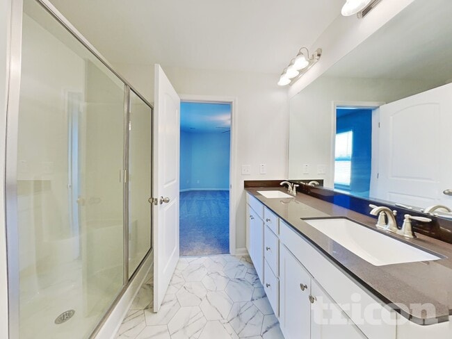 Building Photo - 110 Shore