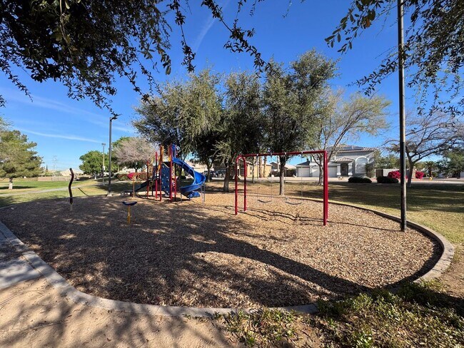 Building Photo - 4Bed/2Bath Furnished Home w/3 Car Garage! Move-In Ready on 05/28/2026! -- RV GATE!