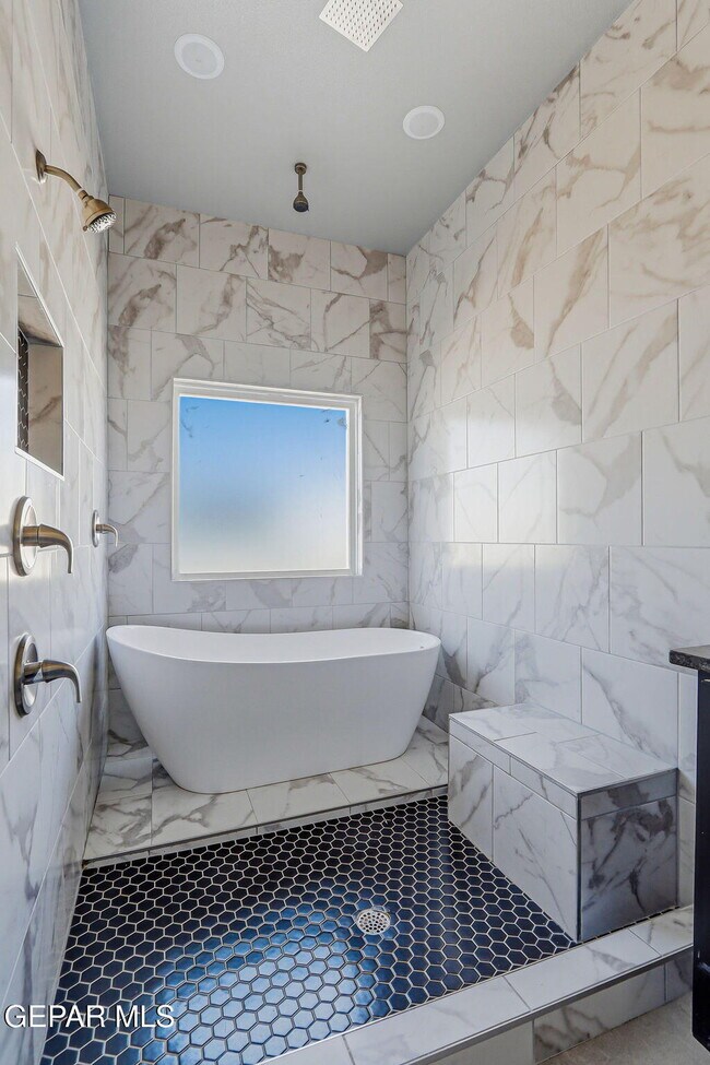 Building Photo - 941 Gulf Streams Ave