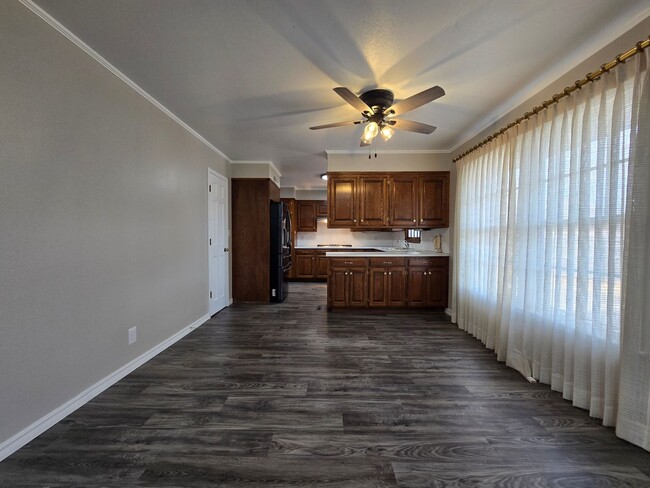 Building Photo - 3 Bedroom 2 Bath home in Shawnee!