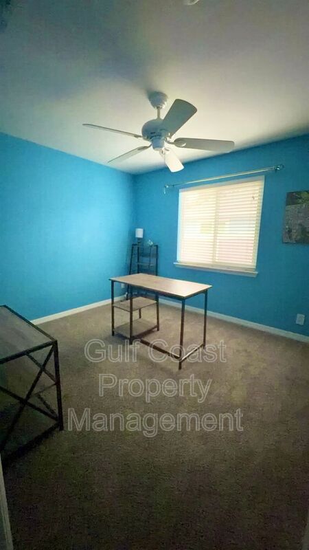 Building Photo - 11652 Pawley Ave