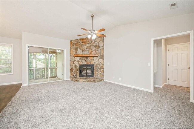 Building Photo - 6760 Willowbrook Dr