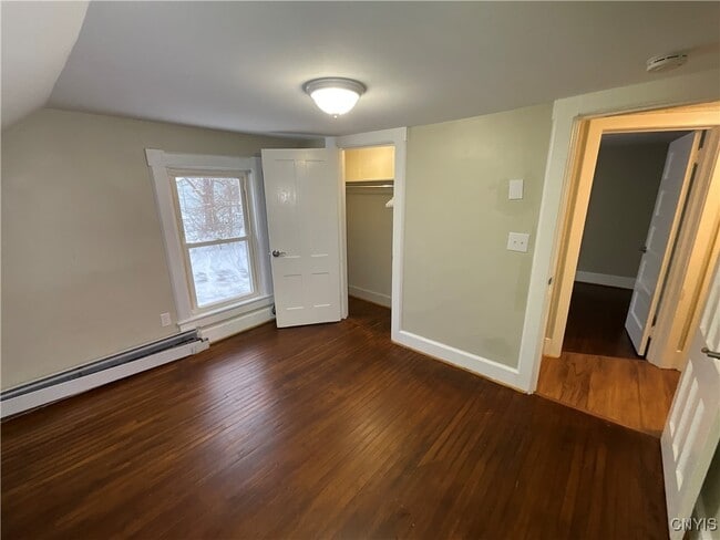 Building Photo - 127 Winslow St