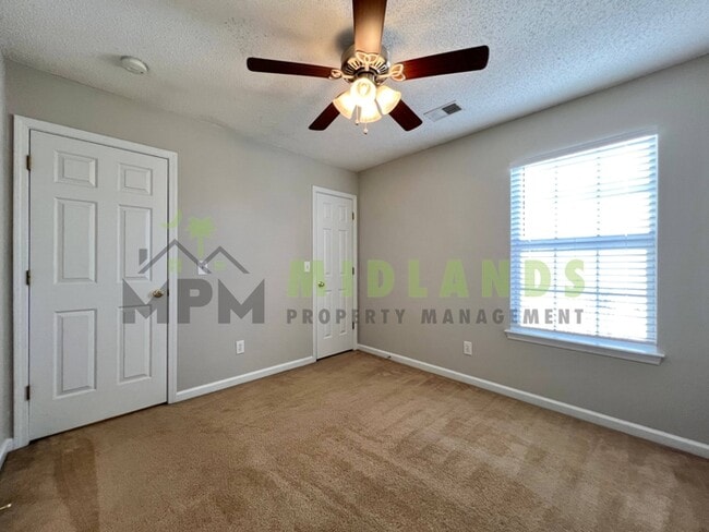 Building Photo - 139 Arthurdale Dr