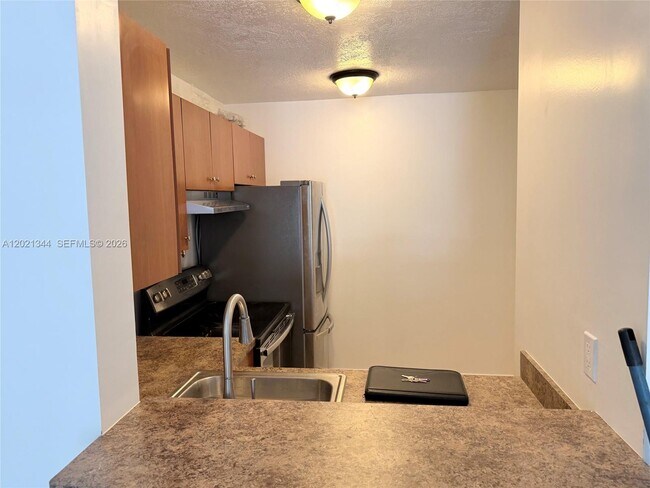 Building Photo - 482 NW 165th St