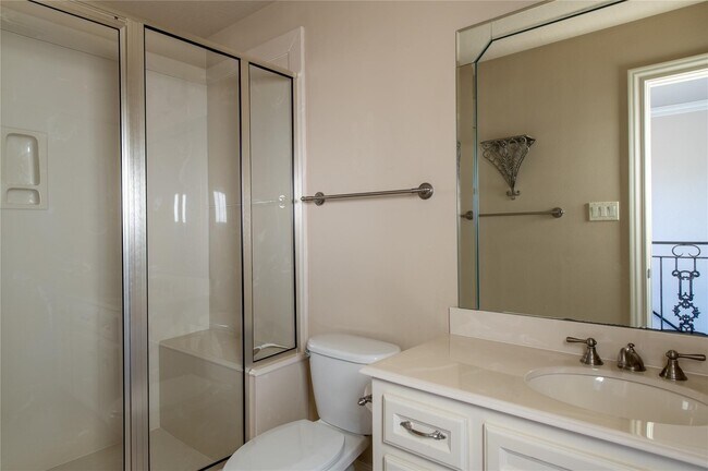 Building Photo - 25702 Golden Bell Dr
