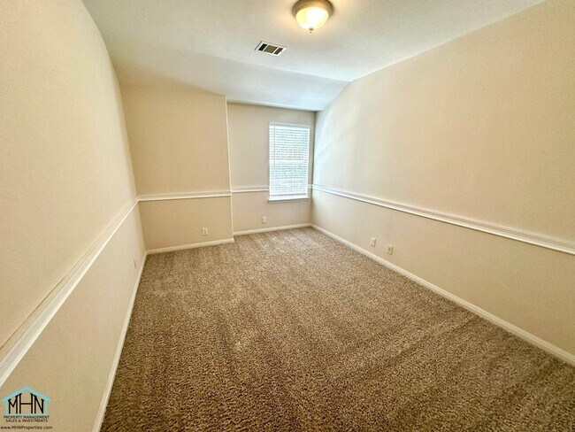 Building Photo - BEAUTIFUL 4 bed/2.5 bath near Stone Oak, j...