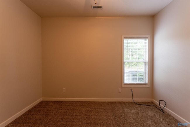 Building Photo - 105 Kaleigh Paige Cir