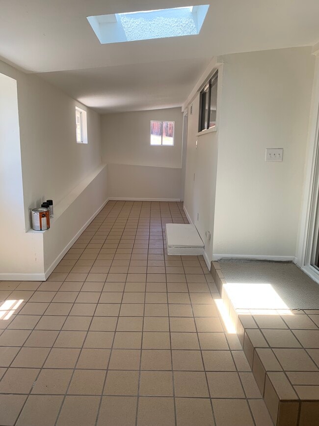 Building Photo - 9080 Santa Lucia Rd