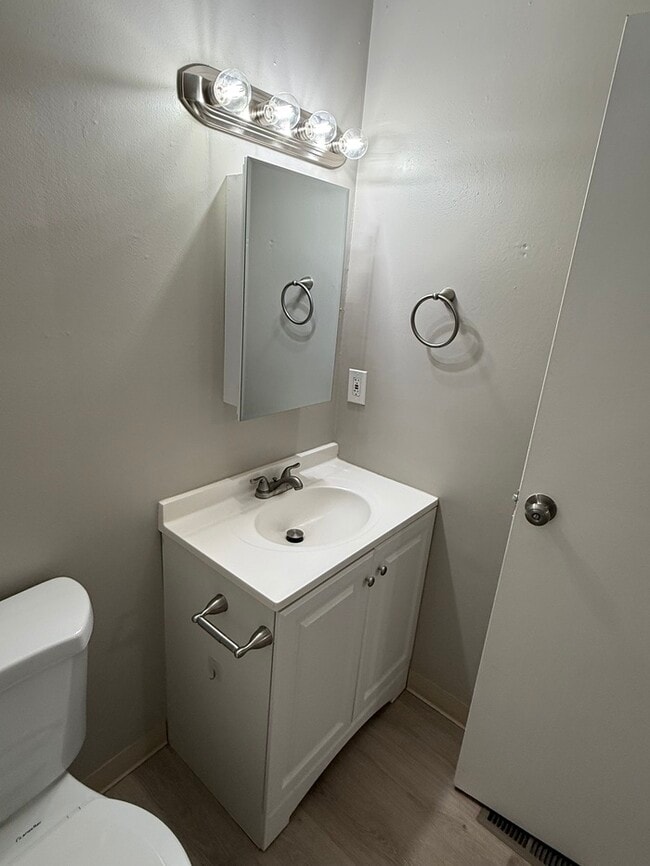 Building Photo - 2 bedroom townhome in Dublin Schools