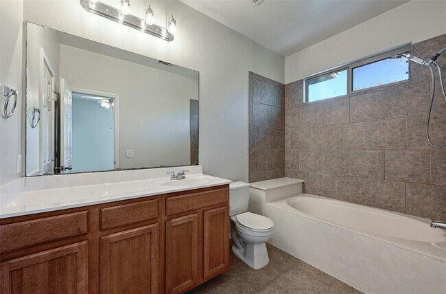 Building Photo - 2412 Allred Dr